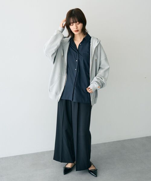 YECCA VECCA（イェッカヴェッカ）の「ロングシャツ（シャツ/ブラウス・レディース・オフホワイト/イエロー/ネイビー/ブルー・FREE）」の6枚目の写真
