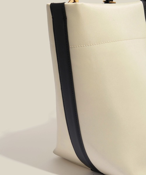 E'POR(エポール)の「【E'POR】【A4/PC対応・撥水加工・軽量】BOAT BAG Large(トートバッグ・レディース・ブラック/キナリ・FREE)」の20枚目の写真