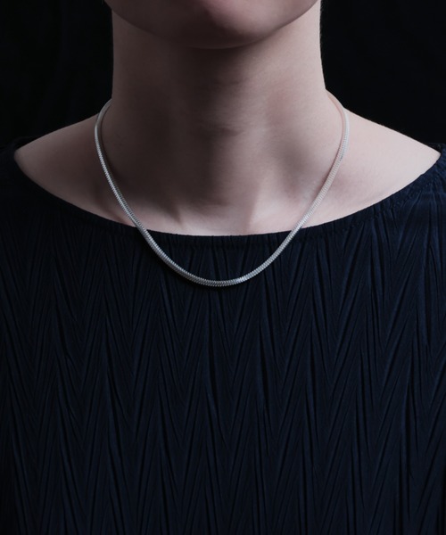 YArKA（ヤーカ）の「【YArKA/ヤーカ】quadrangular prism snake chain choker [qrhhu40] / 3D 四角スネークチェーンネックレス 40cm（ネックレス・レディース・シルバー・FREE）」の10枚目の写真
