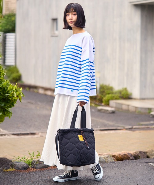 KiU(キウ)の「パデッドドロストトートバッグ(12L)(トートバッグ・レディース・テラコッタ/ブラック/カーキ/アイボリー・FREE)」の15枚目の写真