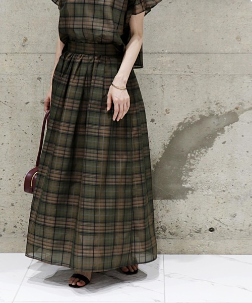 Jines（ジネス）の「シアーチェックタックギャザースカート【セットアップ可】（スカート・レディース・カーキ・38）」の8枚目の写真