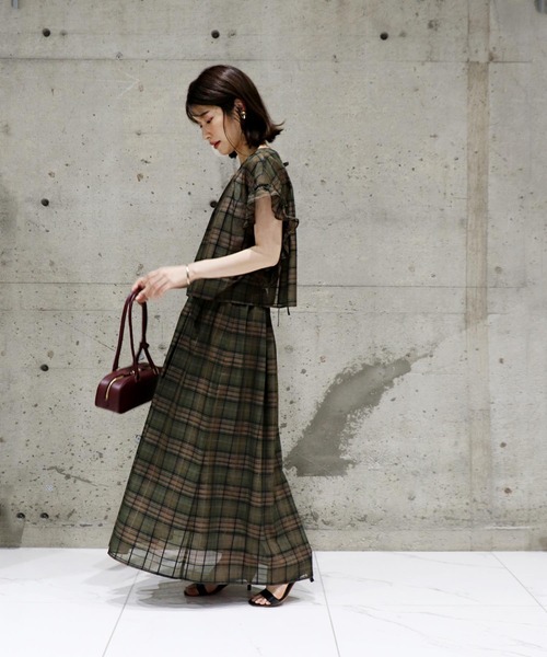 Jines（ジネス）の「シアーチェックタックギャザースカート【セットアップ可】（スカート・レディース・カーキ・38）」の3枚目の写真