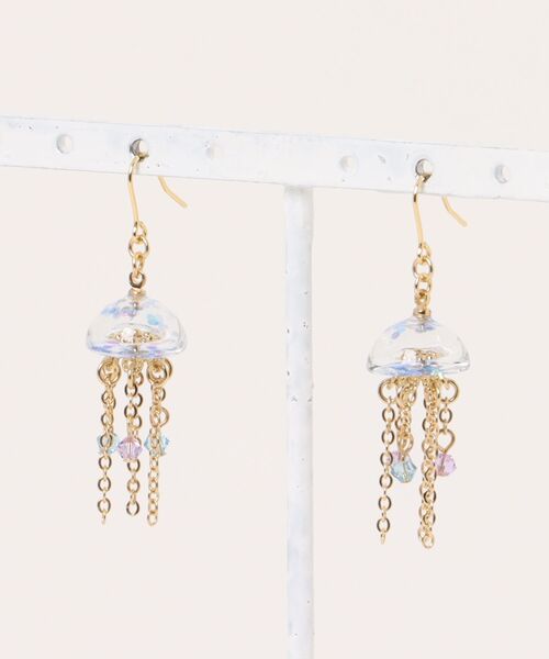 アクセサリー クリアのジェリーフィッシュのピアス