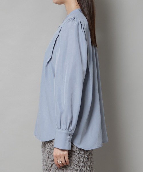 NANO universe（ナノユニバース）の「ショルダーギャザーブラウス（シャツ/ブラウス・レディース・チャコール/ライトブルー・S/M）」の19枚目の写真