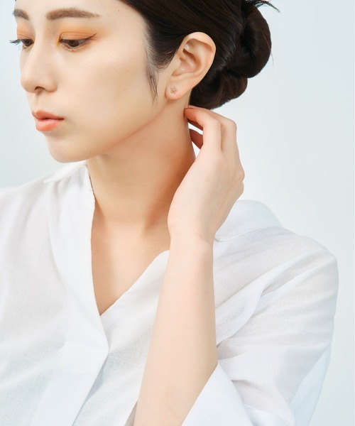Jewel closet by L&Co.(ジュエルクローゼットバイエルアンドコー)の「K10 スター/星 モチーフ ピアス(ピアス(両耳用)・レディース・イエローゴールド・FREE)」の6枚目の写真