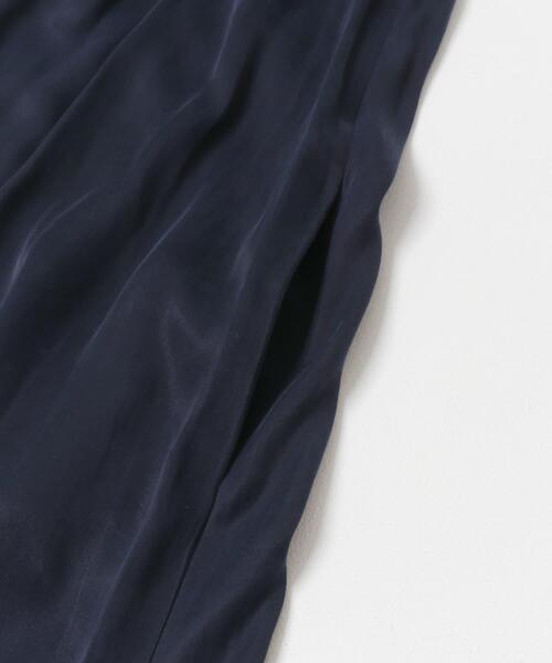 URBAN RESEARCH ROSSO WOMEN（アーバンリサーチ　ロッソ）の「クールタッチ2WAYキュプラ混キャミワンピース（ワンピース・レディース・ベージュ/ネイビー・FREE）」の11枚目の写真