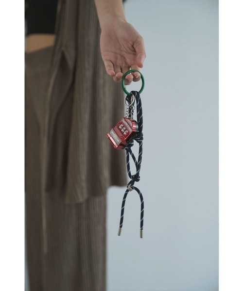 marjour（マージュール）の「SLOT CHARM（キーホルダー・レディース・ネイビー/グリーン・FREE）」の8枚目の写真