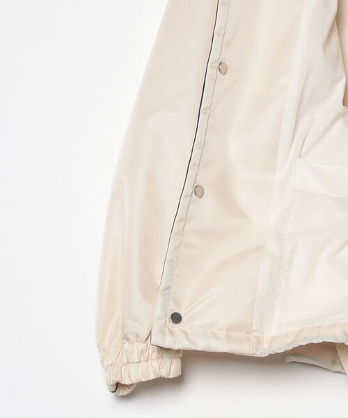 CINOH（チノ）の「ECONYL NO COLLAR COACH JACKET（ノーカラージャケット・メンズ・ホワイト・44）」の3枚目の写真