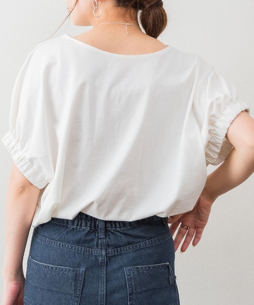 RCD(アールシーディー)の「前後2WAYゴムギャザースリーブカットソー(Tシャツ/カットソー・レディース・ブラック/ホワイト/グレイッシュベージュ・LL~3L/M-L)」の6枚目の写真