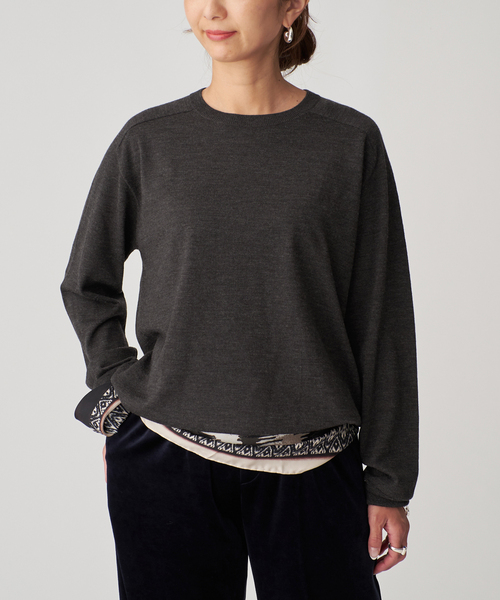 VERMEIL par iena(ヴェルメイユパーイエナ)の「GLOW wool crew knit(ニット/セーター・レディース・ボルドー/チャコールグレー/キャメル・FREE)」の2枚目の写真