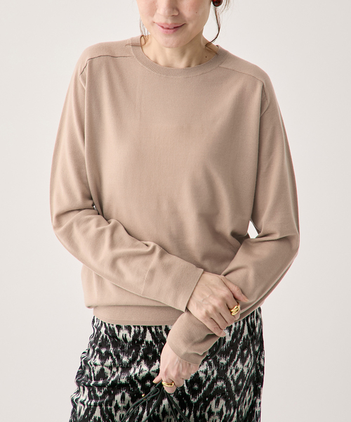 VERMEIL par iena(ヴェルメイユパーイエナ)の「GLOW wool crew knit(ニット/セーター・レディース・ボルドー/チャコールグレー/キャメル・FREE)」の12枚目の写真