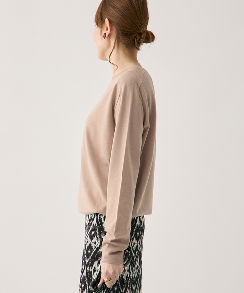 VERMEIL par iena(ヴェルメイユパーイエナ)の「GLOW wool crew knit(ニット/セーター・レディース・ボルドー/チャコールグレー/キャメル・FREE)」の13枚目の写真