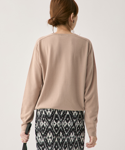 VERMEIL par iena(ヴェルメイユパーイエナ)の「GLOW wool crew knit(ニット/セーター・レディース・ボルドー/チャコールグレー/キャメル・FREE)」の14枚目の写真
