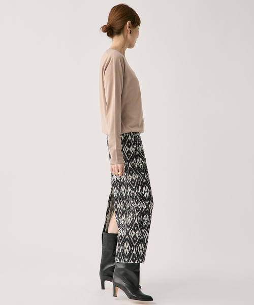 VERMEIL par iena(ヴェルメイユパーイエナ)の「GLOW wool crew knit(ニット/セーター・レディース・ボルドー/チャコールグレー/キャメル・FREE)」の17枚目の写真
