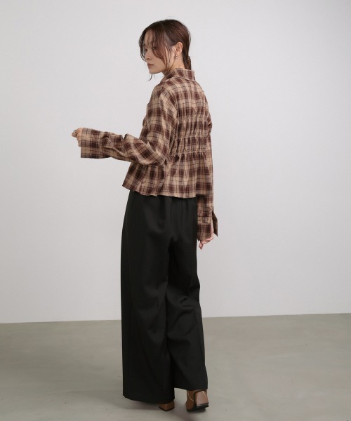 Bab(バブ)の「シャーリングビスチェ風デザインチェックシャツ(シャツ/ブラウス・レディース・ブラウン/ベージュ/ブラック・M)」の19枚目の写真