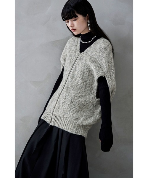 etoll.（エトル）の「ダブルジップコクーンニットベスト（ベスト・レディース・ブラウン/グレー/アイボリー/ブラック・M）」の17枚目の写真