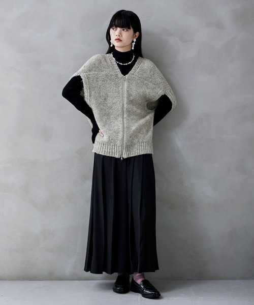 etoll.（エトル）の「ダブルジップコクーンニットベスト（ベスト・レディース・ブラウン/グレー/アイボリー/ブラック・M）」の15枚目の写真