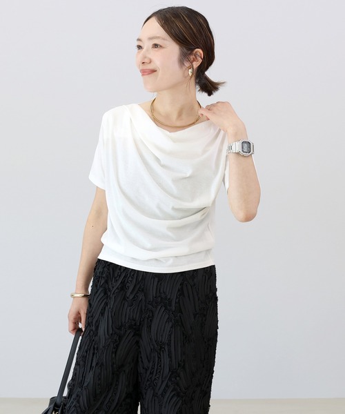 Aletta vita（アレッタビータ）の「T/C天竺ドレープネック半袖プルオーバー（Tシャツ/カットソー・レディース・ブラック/オフホワイト/ブラウン・M）」の11枚目の写真