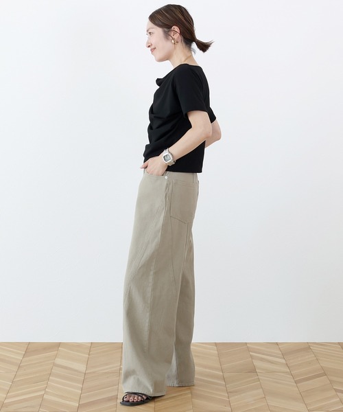 Aletta vita（アレッタビータ）の「T/C天竺ドレープネック半袖プルオーバー（Tシャツ/カットソー・レディース・ブラック/オフホワイト/ブラウン・M）」の9枚目の写真