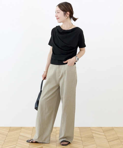 Aletta vita（アレッタビータ）の「T/C天竺ドレープネック半袖プルオーバー（Tシャツ/カットソー・レディース・ブラック/オフホワイト/ブラウン・M）」の10枚目の写真