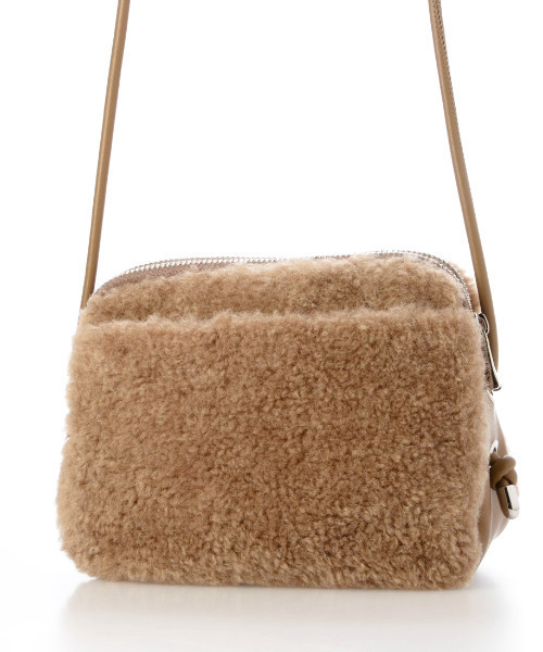 cache cache(カシュ カシュ)の「カシュカシュ cachecache / フェイクボアミニショルダー(ショルダーバッグ・レディース・ベージュ/グレー/アイボリー・FREE)」の19枚目の写真