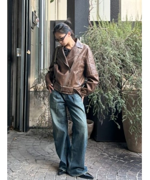 LAGUA GEM（ラグアジェム）の「CLASSIC WASH TUCK デニム（デニムパンツ・レディース・ライトブルー/ブルー・26inch/25inch/24inch/23inch/22inch）」の12枚目の写真