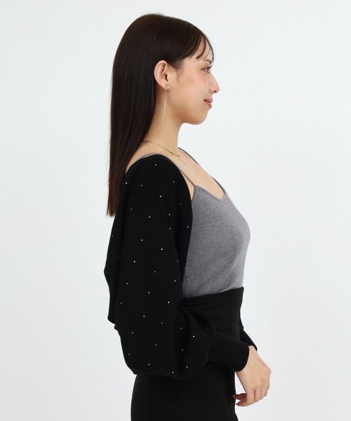 ROYAL PARTY（ロイヤルパーティー）の「プチビジューニットボレロ（カーディガン/ボレロ・レディース・オフホワイト/ブラック・FREE）」の4枚目の写真