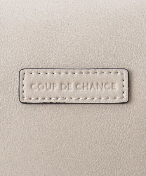 COUP DE CHANCE（クードシャンス）の「◆2WAYパンチングトート／バケツ型／ミニポーチ付き／軽量（トートバッグ・レディース・ナチュラル/ブラック・00）」の12枚目の写真