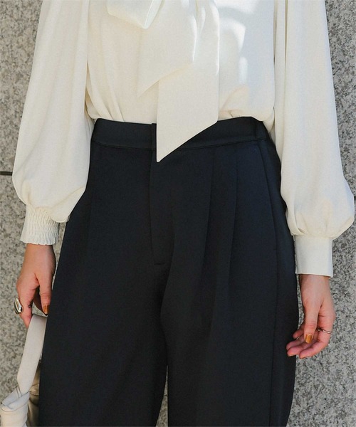 titivate(ティティベイト)の「【26SS新作/2026 CEREMONY COLLECTION/セレモニー/オケージョン/入卒式】ストレッチ美脚タックワイドパンツ(その他パンツ・レディース・ブラック/ホワイト系その他/ネイビー・L/M/S/SP)」の15枚目の写真