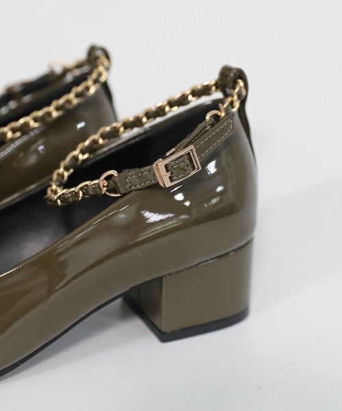 hiamu（ヒアム）の「チェーンストラップメリージェーンパンプス/2025 AW NEW COLLECTION（パンプス・レディース・ベージュ/ワインレッド/ブラック/オリーブ・22.5cm/23.0cm/23.5㎝/24.0cm/24.5cm/25.0cm）」の21枚目の写真