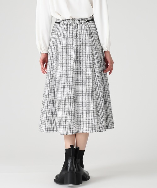 MISCH MASCH(ミッシュマッシュ)の「2025秋冬新作 ツイードAラインスカート(スカート・レディース・ホワイト/ブラック・S/M)」の9枚目の写真