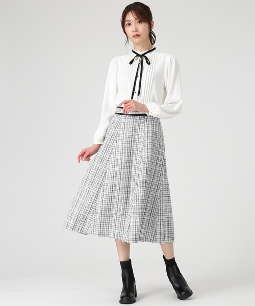 MISCH MASCH(ミッシュマッシュ)の「2025秋冬新作 ツイードAラインスカート(スカート・レディース・ホワイト/ブラック・S/M)」の15枚目の写真