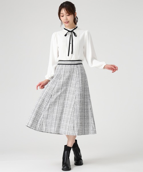 MISCH MASCH(ミッシュマッシュ)の「2025秋冬新作 ツイードAラインスカート(スカート・レディース・ホワイト/ブラック・S/M)」の16枚目の写真