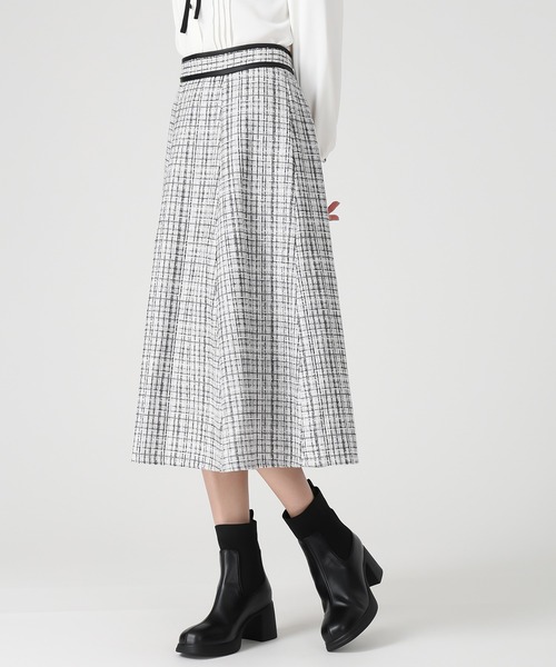 MISCH MASCH(ミッシュマッシュ)の「2025秋冬新作 ツイードAラインスカート(スカート・レディース・ホワイト/ブラック・S/M)」の17枚目の写真