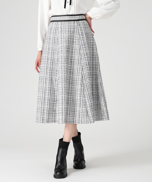 MISCH MASCH(ミッシュマッシュ)の「2025秋冬新作 ツイードAラインスカート(スカート・レディース・ホワイト/ブラック・S/M)」の18枚目の写真
