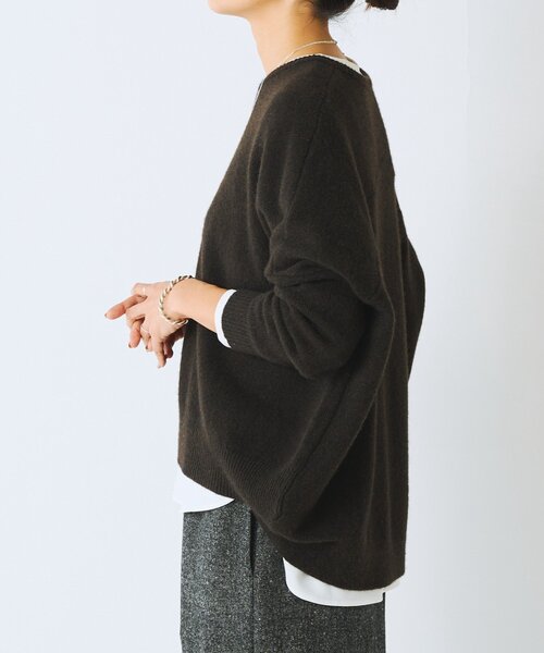 BEARDSLEY(ビアズリー)の「ヤク混ワイドニットプルオーバー(ニット/セーター・レディース・ダークブラウン/カーキ・FREE)」の7枚目の写真