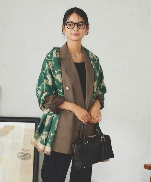 a.v.v（アーヴェヴェ）の「ハート柄ジャガード大判ストール（ストール/ショール・レディース・ブラック/グリーン/ネイビー・38）」の7枚目の写真