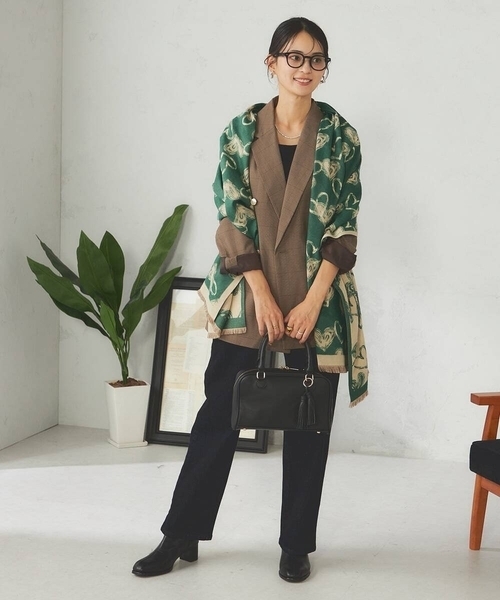 a.v.v（アーヴェヴェ）の「ハート柄ジャガード大判ストール（ストール/ショール・レディース・ブラック/グリーン/ネイビー・38）」の8枚目の写真