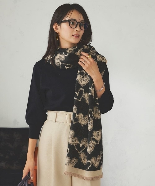 a.v.v（アーヴェヴェ）の「ハート柄ジャガード大判ストール（ストール/ショール・レディース・ブラック/グリーン/ネイビー・38）」の18枚目の写真