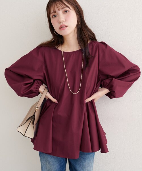 natural couture(ナチュラルクチュール)の「フレアヘムブラウス(シャツ/ブラウス・レディース・ブラック/ボルドー/オフホワイト・FREE)」の3枚目の写真