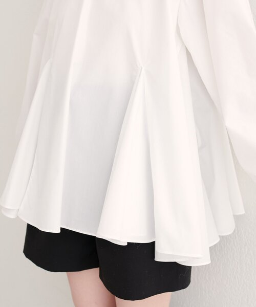 natural couture(ナチュラルクチュール)の「フレアヘムブラウス(シャツ/ブラウス・レディース・ブラック/ボルドー/オフホワイト・FREE)」の17枚目の写真