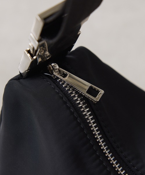 PAPILLONNER(パピヨネ)の「PAPILLONNER/撥水テープショルダーバッグ/強撥水/新色追加/マルチウェイ/500mlペットボトル収納可(ショルダーバッグ・レディース・ダークブラウン/ブラック/アイボリー/ベージュ・FREE)」の20枚目の写真