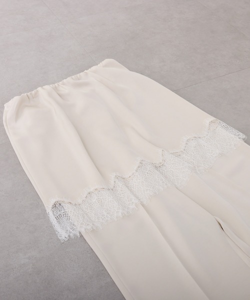 COLLAGE GALLARDAGALANTE(コラージュガリャルダガランテ)の「サテンレースレイヤードパンツ(その他パンツ・レディース・オフホワイト/ブラック・FREE)」の2枚目の写真