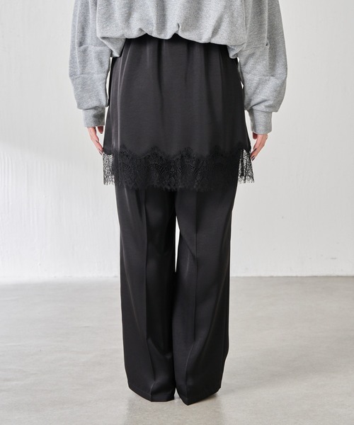 COLLAGE GALLARDAGALANTE(コラージュガリャルダガランテ)の「サテンレースレイヤードパンツ(その他パンツ・レディース・オフホワイト/ブラック・FREE)」の15枚目の写真