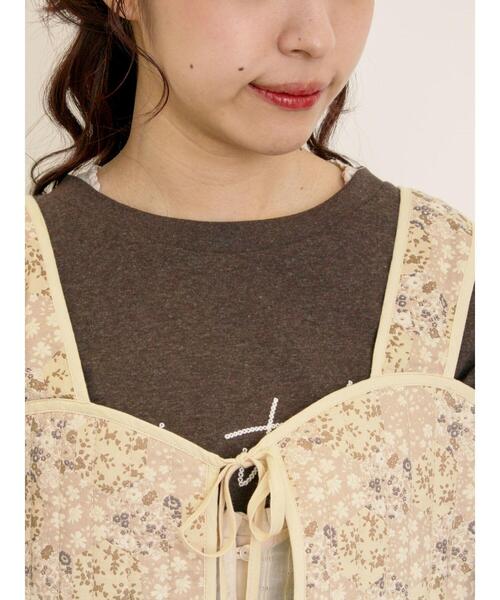 Samansa Mos2(サマンサ モスモス)の「パッチワーク風花柄キルトビスチェ(ベスト・レディース・ブラック/ベージュ/イエロー・F)」の8枚目の写真