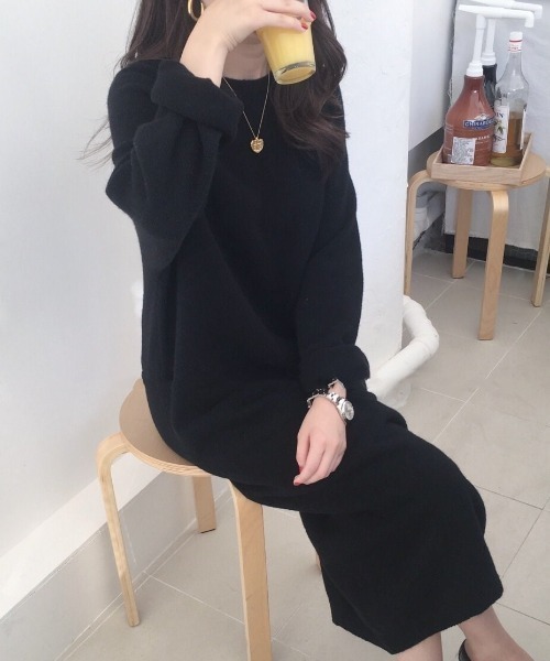 FREE STYLISTS(フリー スタイリスト)の「YUGA_YGMC ラウンドネック ニットワンピース(ワンピース・レディース・ベージュ/ブラック/レッド/グレー・FREE)」の18枚目の写真
