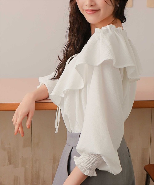 titivate(ティティベイト)の「ふんわりシルエットマルチウェイブラウス(シャツ/ブラウス・レディース・ブラック/ライトイエロー/オフホワイト・M/L)」の10枚目の写真
