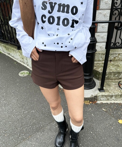 Chiina(チーナ)の「Chiina /Y2Kスリムフィットショートパンツ(その他パンツ・レディース・ホワイト/ブラウン/ベージュ/ブラック・FREE)」の12枚目の写真
