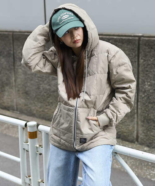PUBLUX(パブリュクス)の「TAION/タイオン SC FRONT ZIP DOWN HOODIE 限定展開/スポーツ クラシック フロント ジップ ダウン フーディー(ダウンジャケット/コート・レディース・グレー/ブラック・LARGE/X-LARGE/MEDIUM)」の21枚目の写真