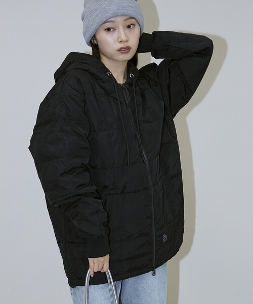 PUBLUX(パブリュクス)の「TAION/タイオン SC FRONT ZIP DOWN HOODIE 限定展開/スポーツ クラシック フロント ジップ ダウン フーディー(ダウンジャケット/コート・レディース・グレー/ブラック・LARGE/X-LARGE/MEDIUM)」の16枚目の写真